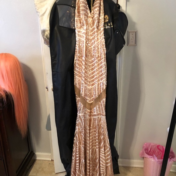 Long rose gold prom dress - Picture 3 of 5